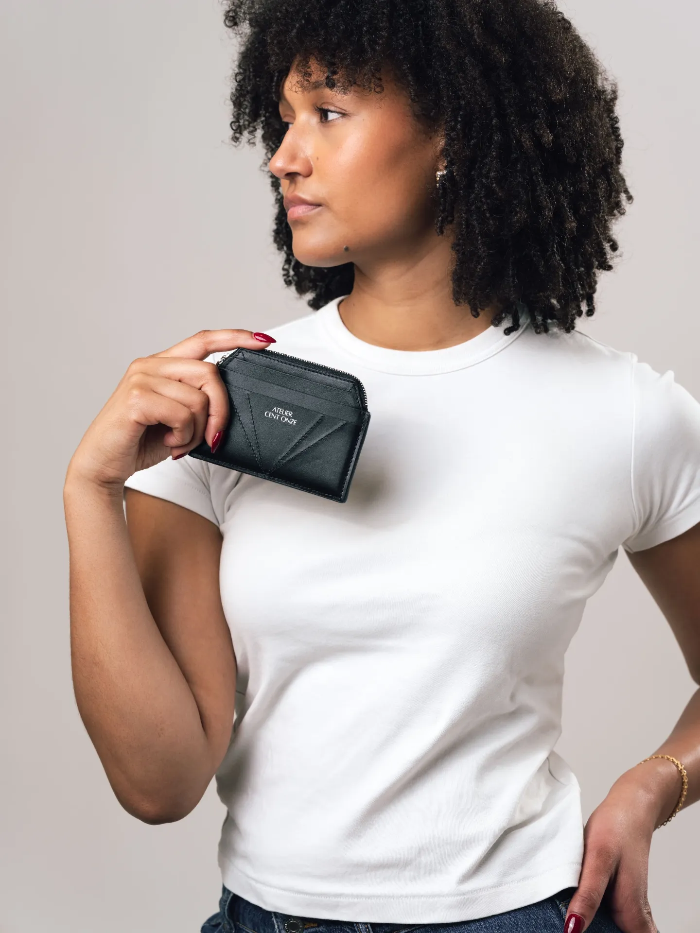 Victor black porté 2.webp