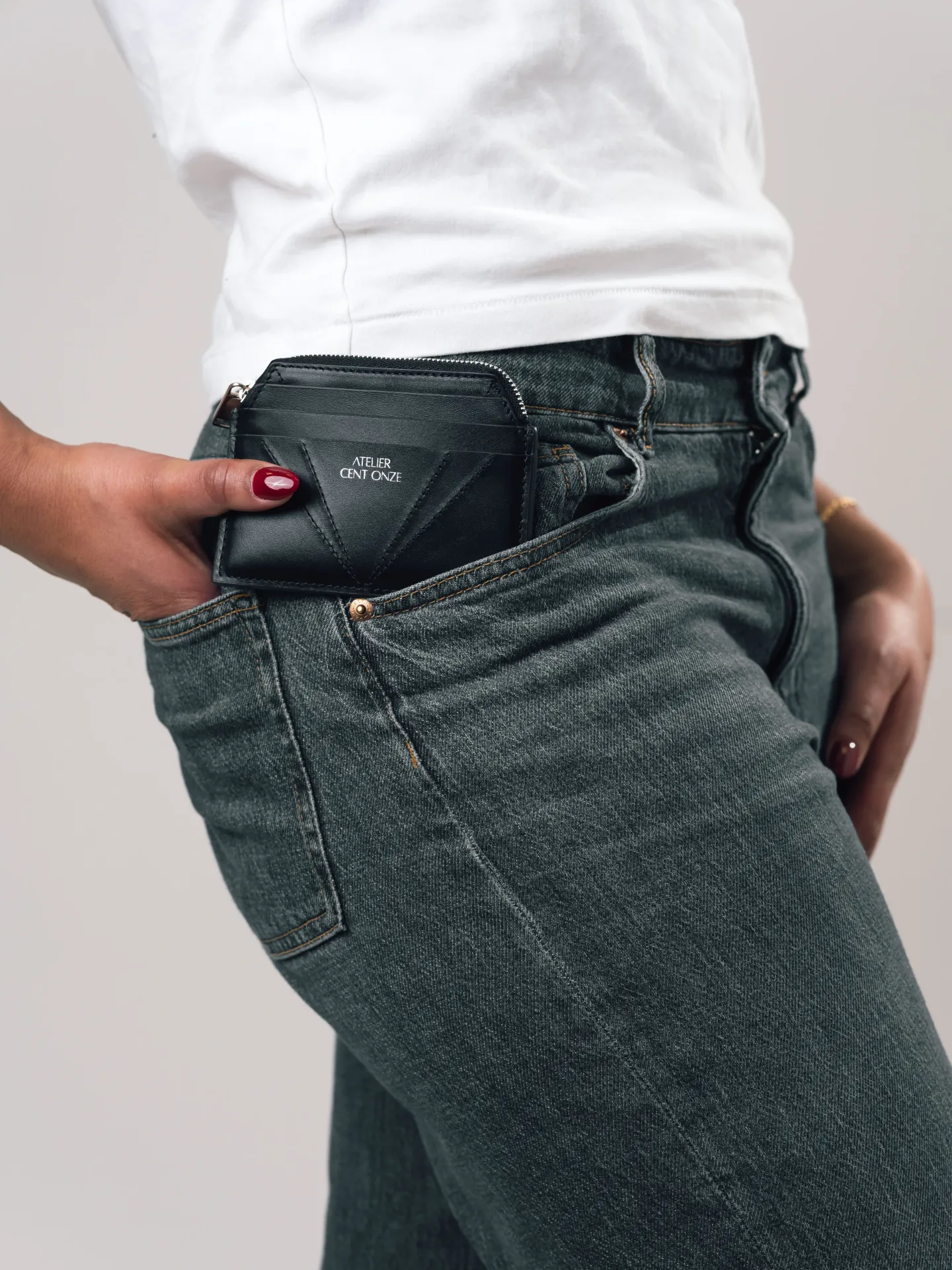 Victor black porté 3.webp